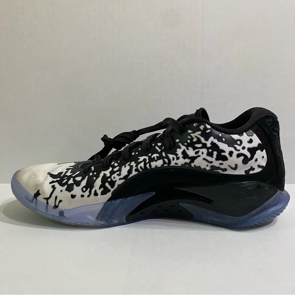👟Nike, Jordan, Zion 3, Men Size 8 Sneakers